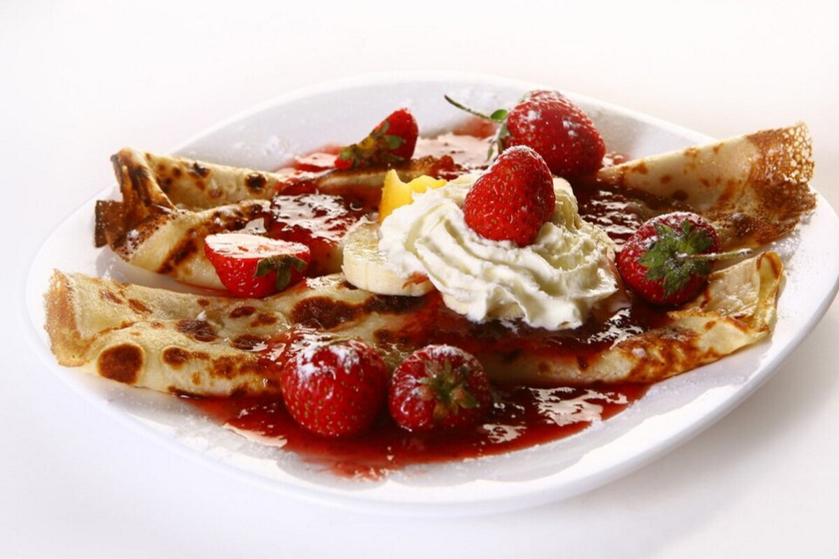     Лайфхак с кипятком: зачем хитрые хозяйки добавляют его в тесто для блинов