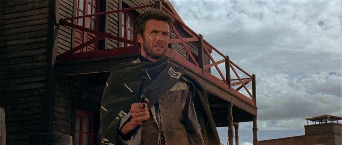 За пригоршню долларов. 1964. Рейтинг фильма - 7,925; 817-е место в Золотой Тысяче.