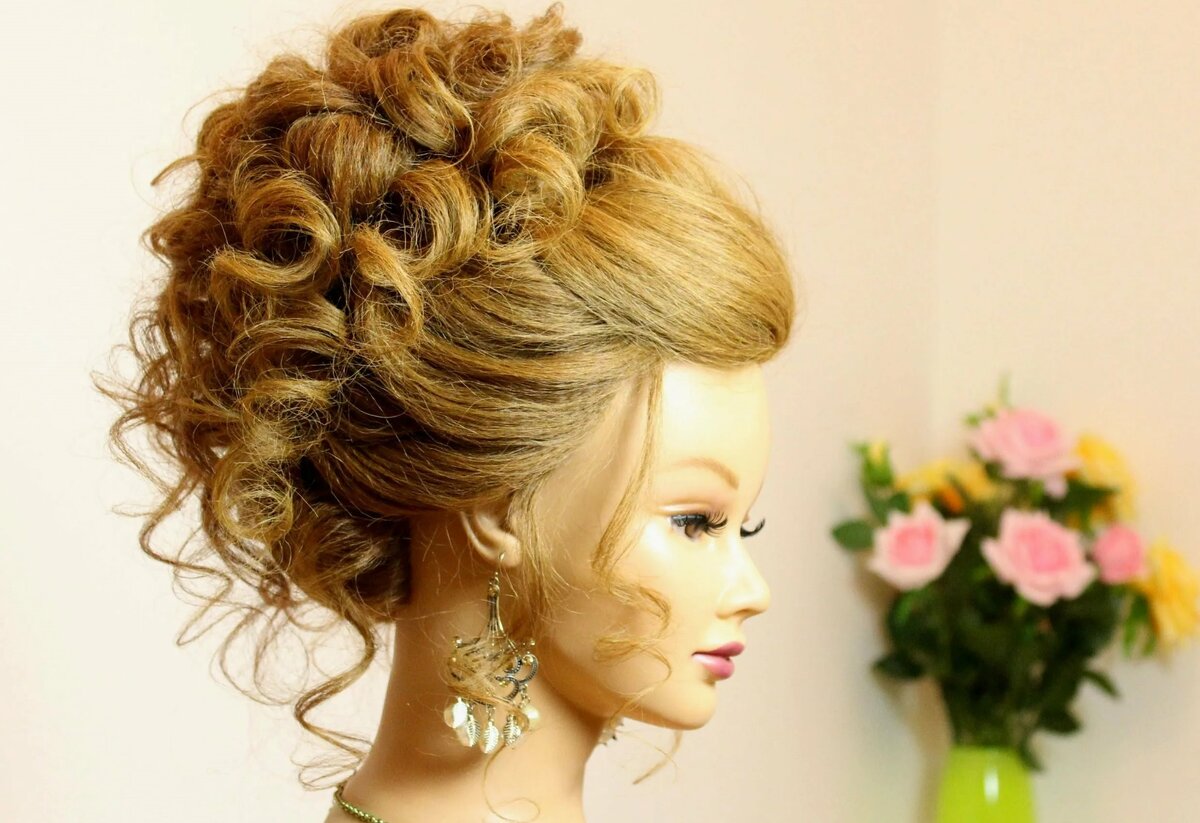 Прическа на праздники