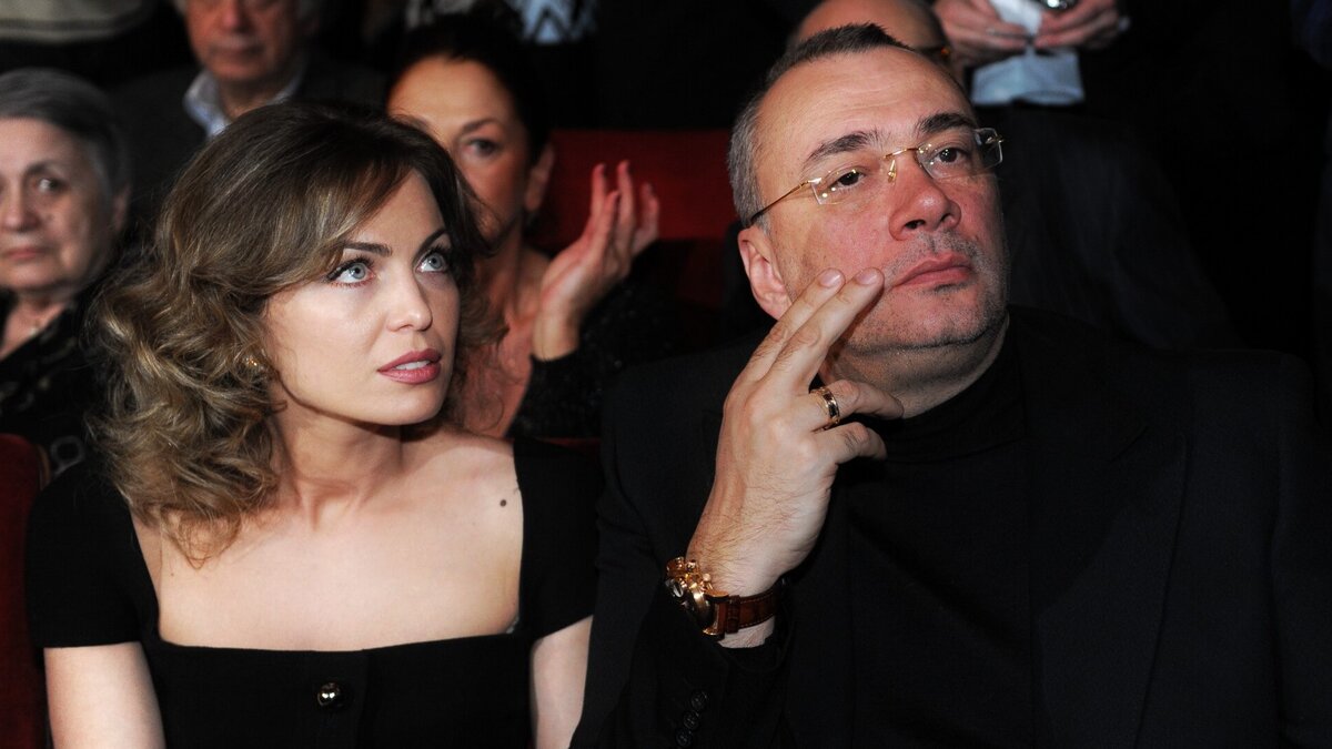 Первая супруга Константина.