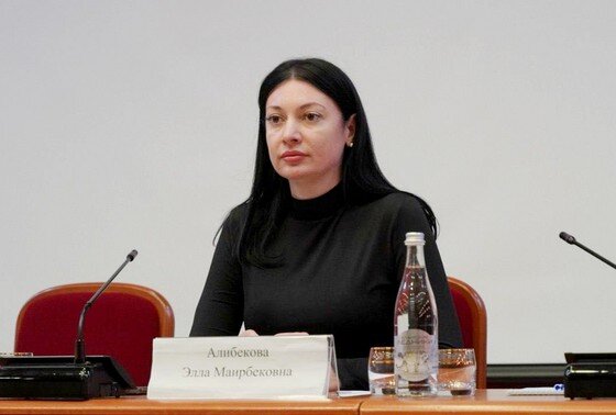    Элла Алибекова