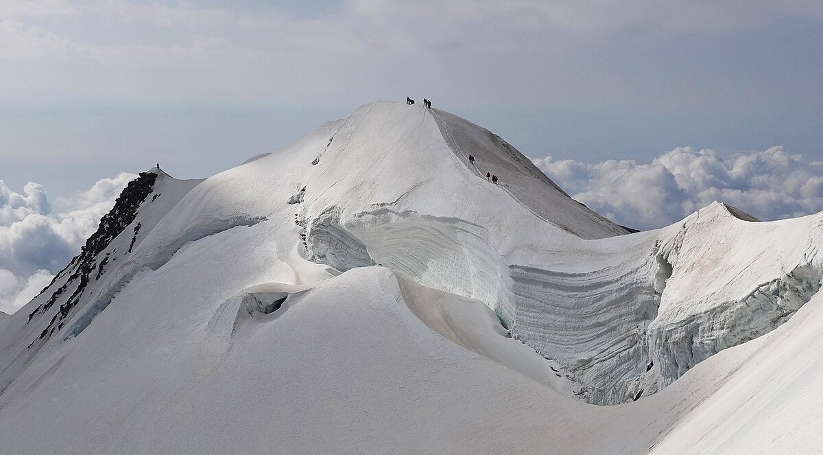 Траверс Гребня Кастор - Лискамм. Довольно серьёзное альпинистское мероприятие