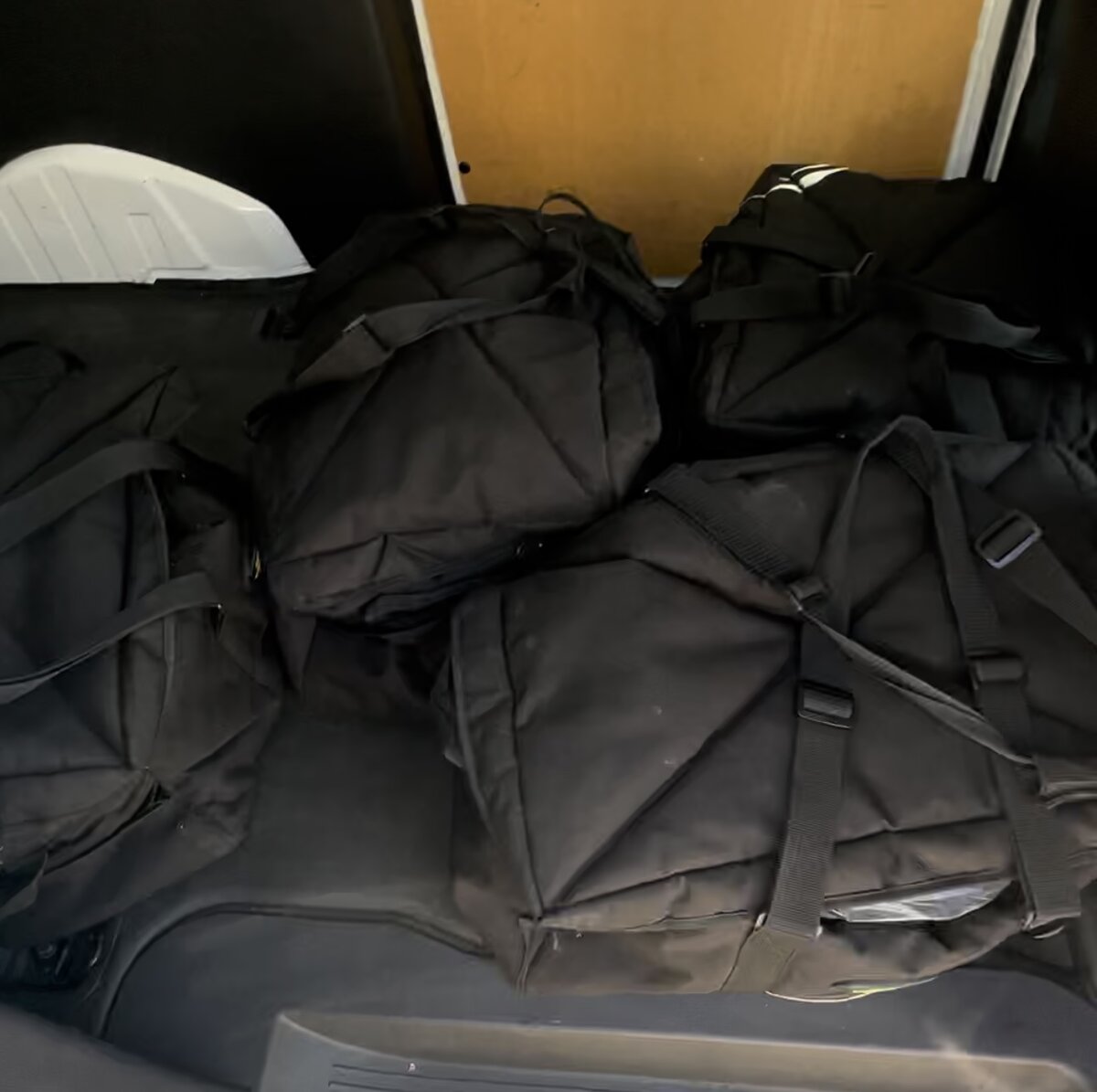 Термо-сумки с едой, которые загружаю в минивэн