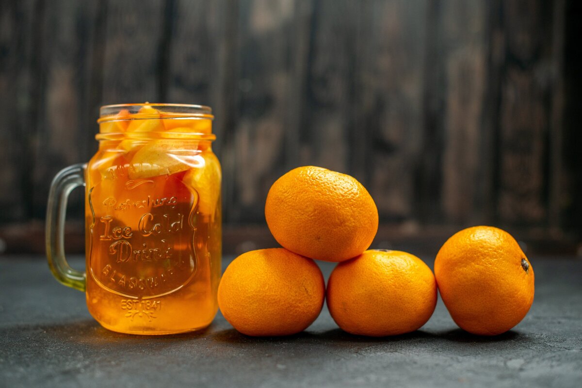 Варим мандарины. Мандариновый лимонад. Лимонад из мандаринов. В апельсине бутылочке. Картинка чашки мандаринов.