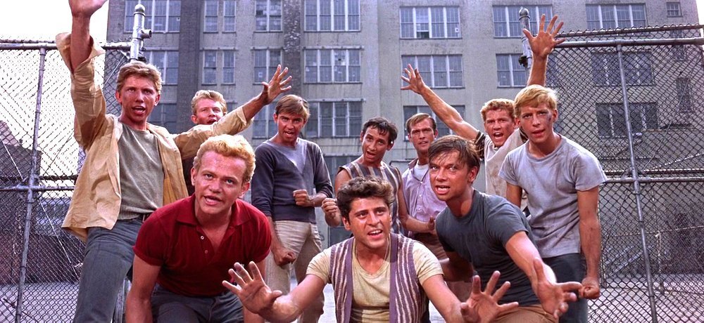 Роберт Уайз в 1961-м году снял один из лучших мюзиклов всех времён - «Вестсайдскую историю»