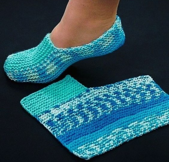 Подборка самых простых вязаных тапочек