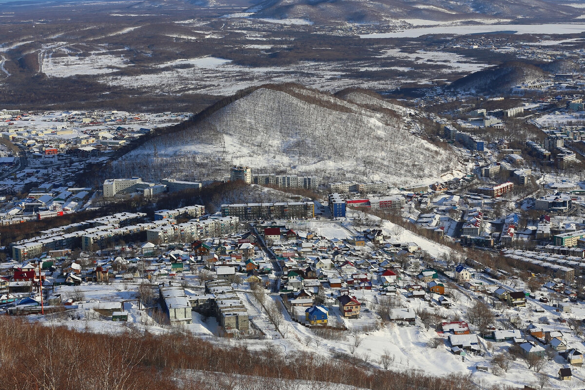 Смотровая петропавловск камчатский. Мишенная сопка гора. СМК горный сопка. Чем отличаются сопки от гор.