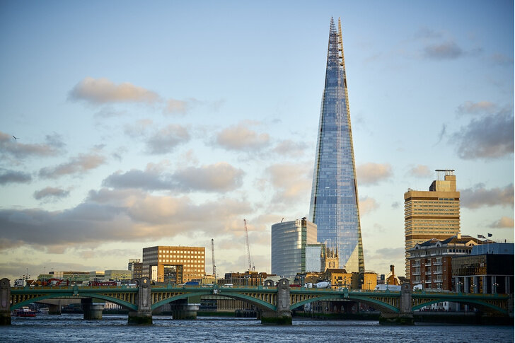 Архитектура начала 21 века. Уорлд билдинг 1890. Архитектура начала 21 века. Архитектура россии 20-21 века. Рикардо бофилл пригород парижа.