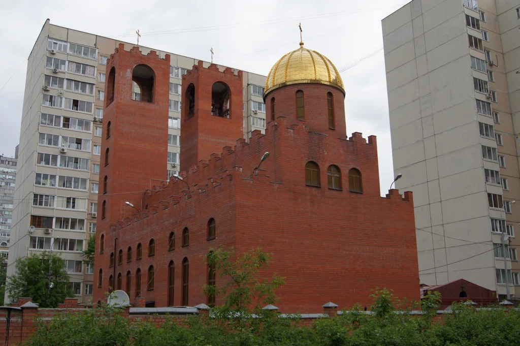 Ассирийская церковь в Москве на Дубровке Фото из интернета.