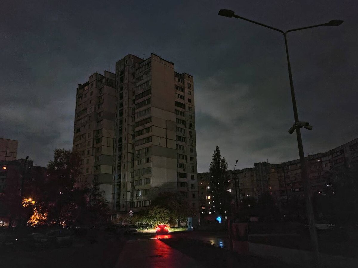Харьков без света и воды сегодня. Город без электричества. Киев в темноте. Город без света. Киев без света.