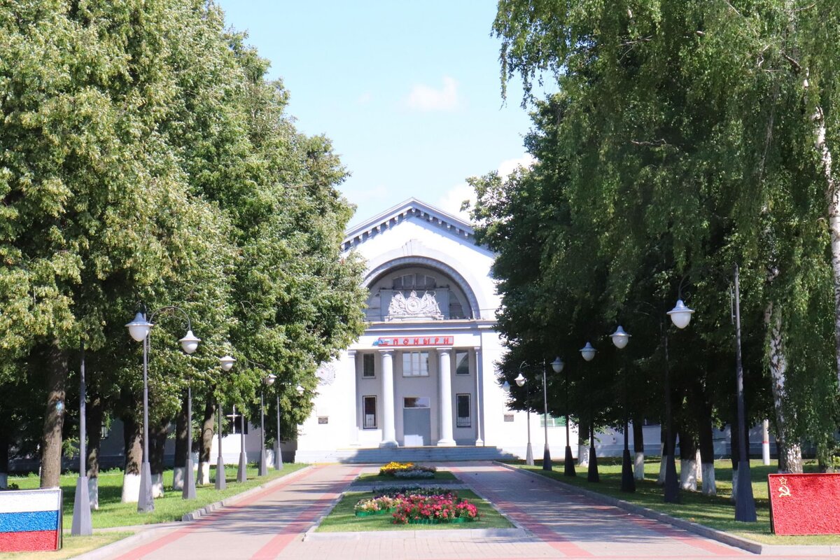 Вид на вокзал станции Поныри со стороны поселка