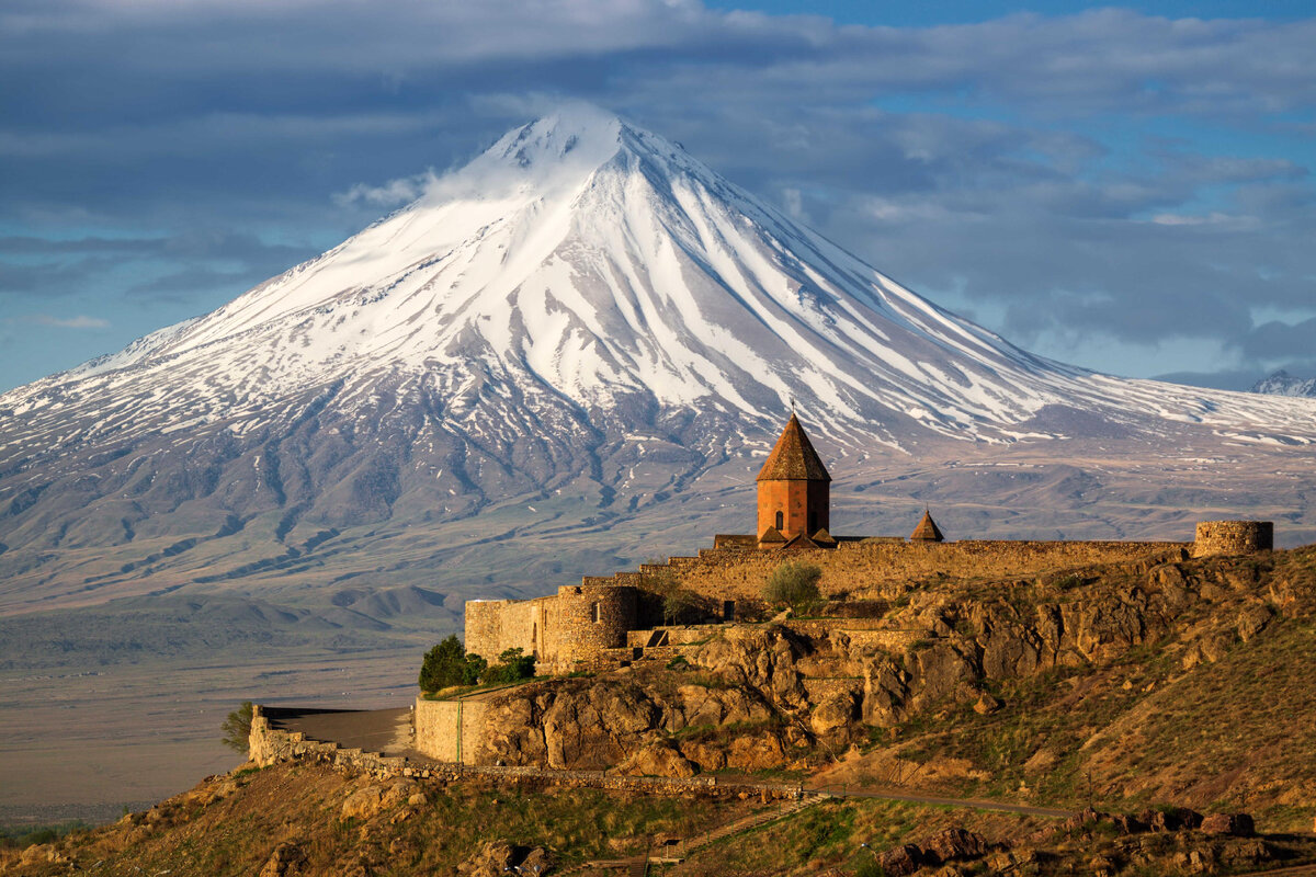 Монастырь Хор Вирап. Фото armenia.travel