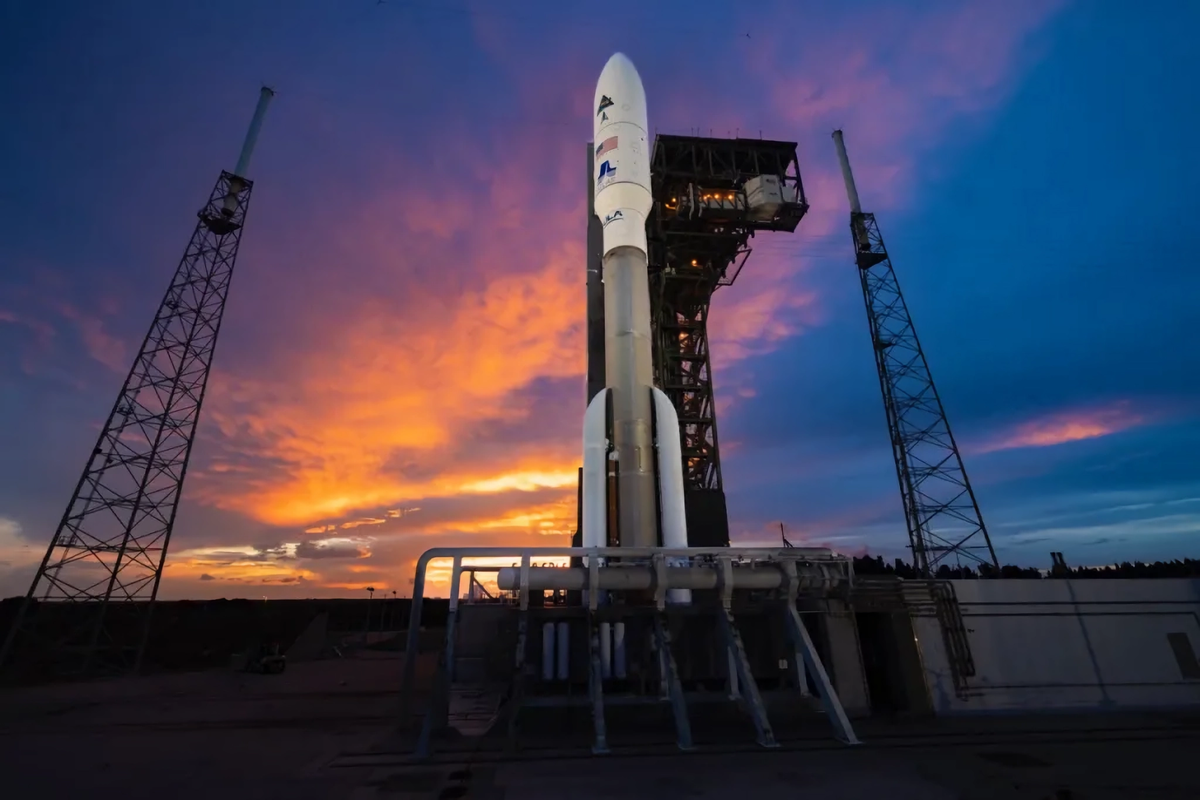 Atlas-V на стартовой площадке в августе 2023.