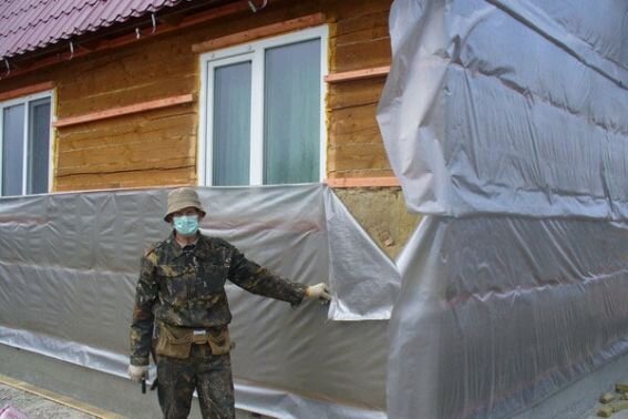 Это пароизоляция, или гидроизоляция?
