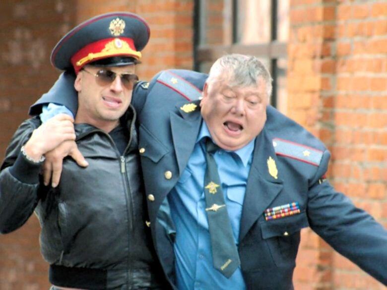 Серов и Нагиев в х/ф "Физрук"