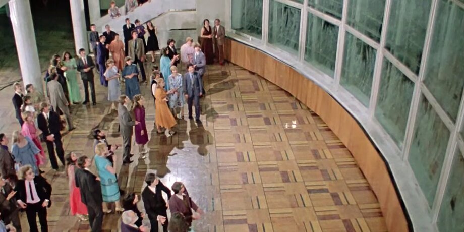 Фото: кадр из фильма "Чародеи"; режиссер – Константин Бромберг; производство – Гостелерадио СССР, Одесская киностудия 