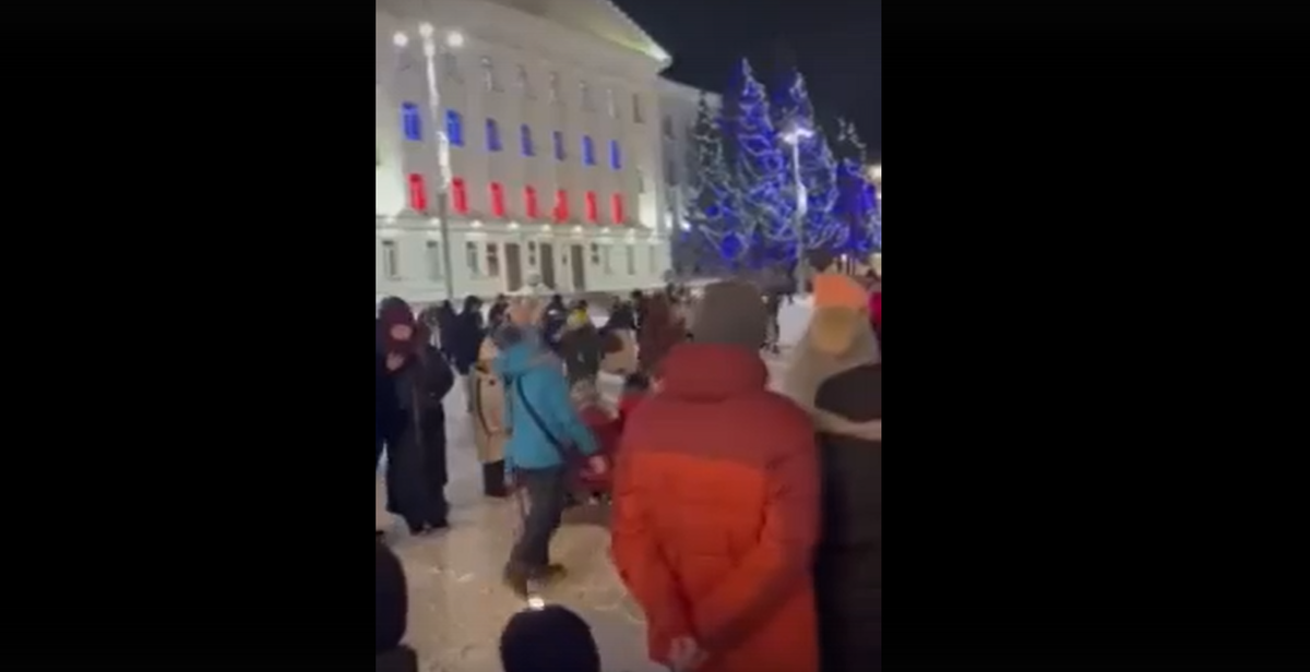Скриншот видео из сообщества "ЧС Тюмень" во ВКонтакте