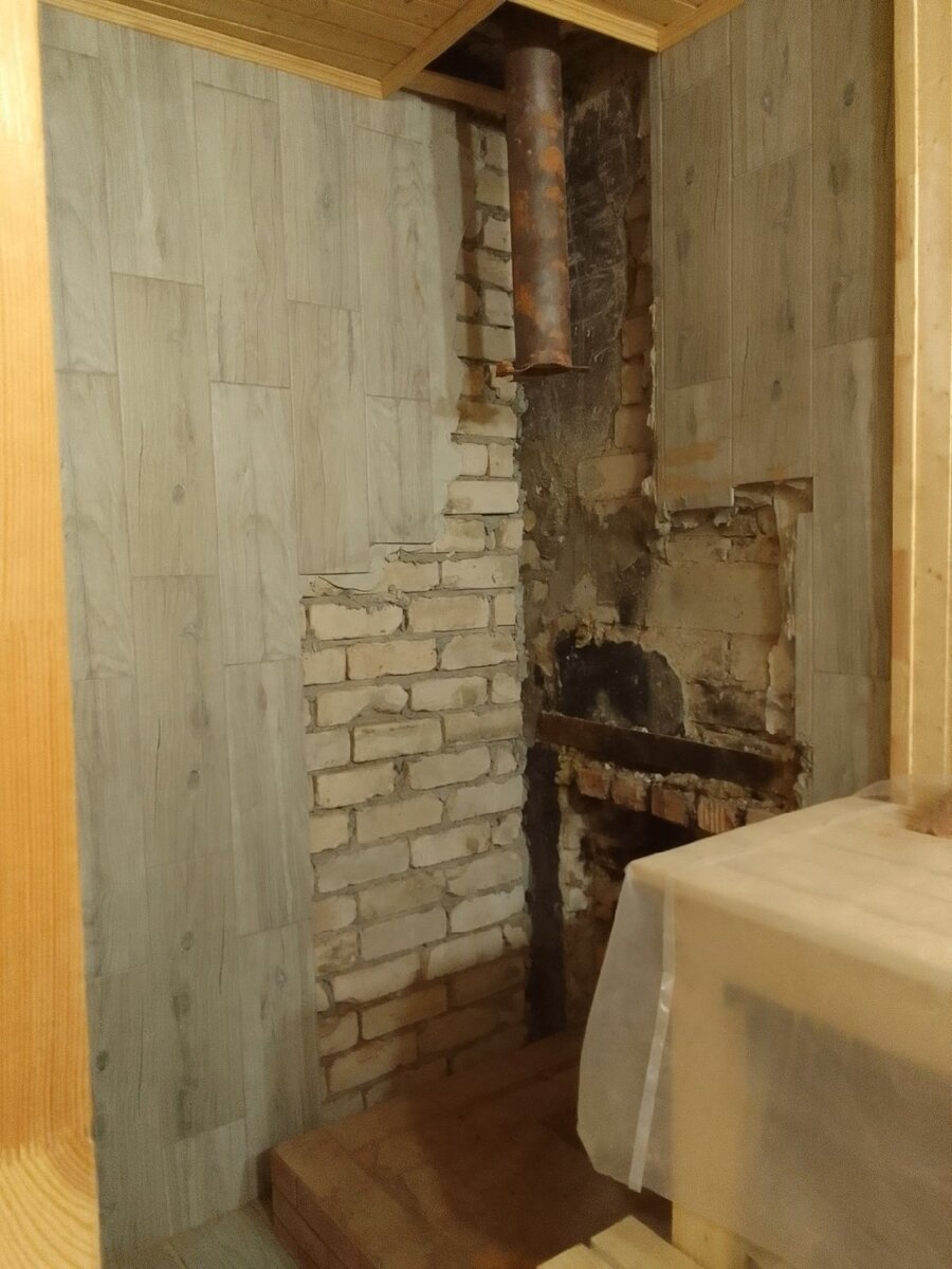 Когда-то тут стояла наша печь. 