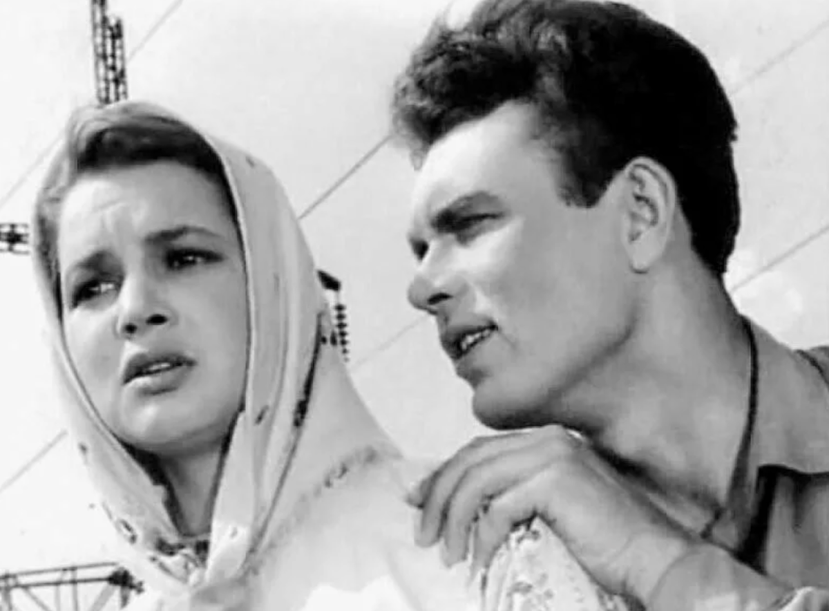 Цветок на камне 1962