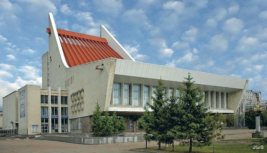 Фото из интернета. Омский государственный музыкальный театр.