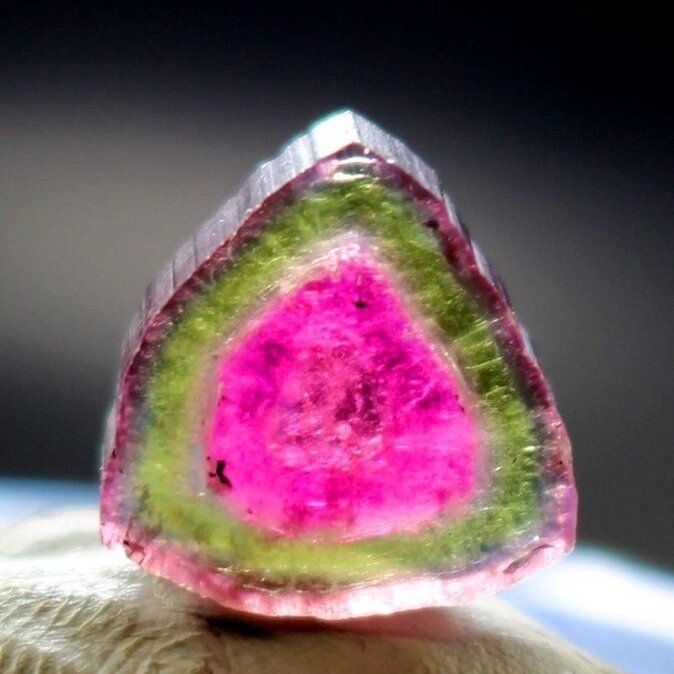 Турмалин. Фото из открытых источников