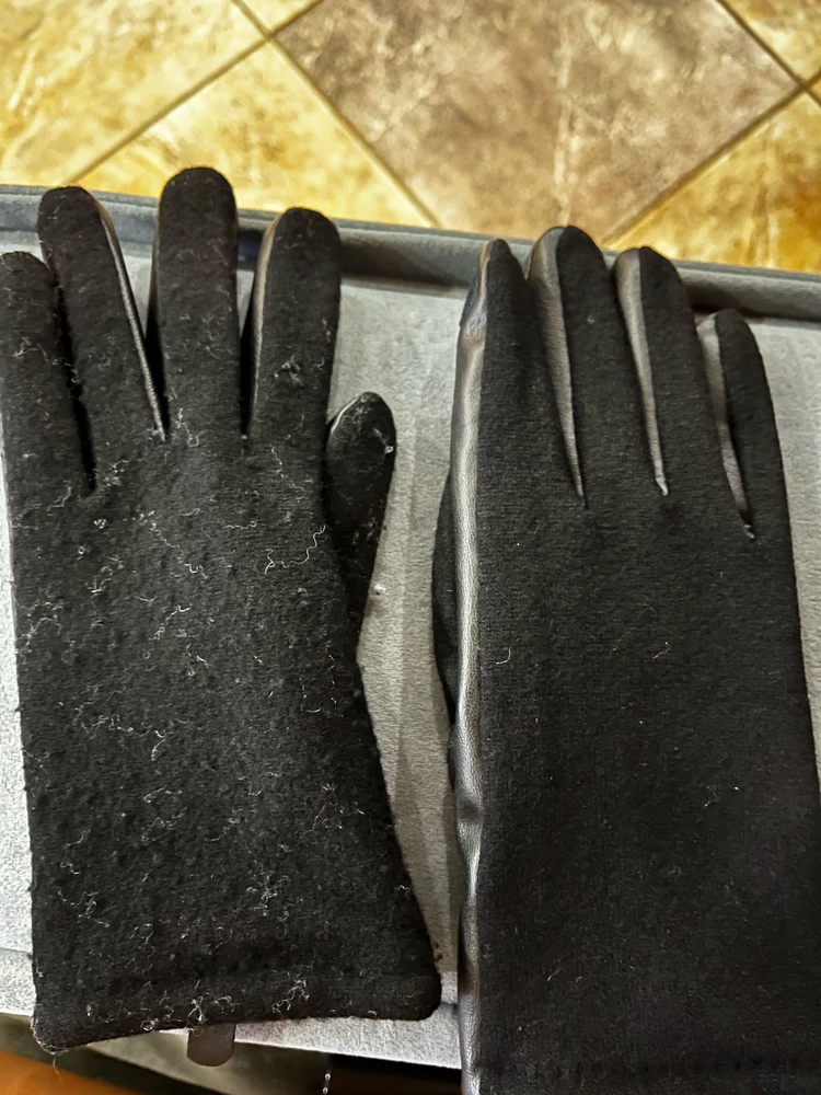 Gorros, bufandas y guantes serán nuestros fieles compañeros durante muchos meses.-4