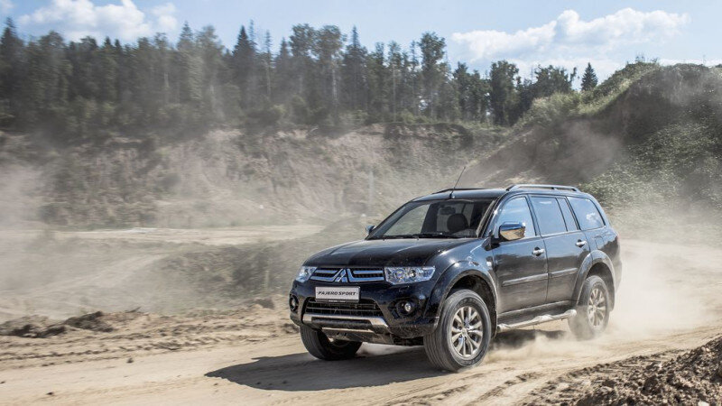     "Недели горячих распродаж" автомобилей Мitsubishi. архив Автоцентр АНТ, официальный дилер Mitsubishi