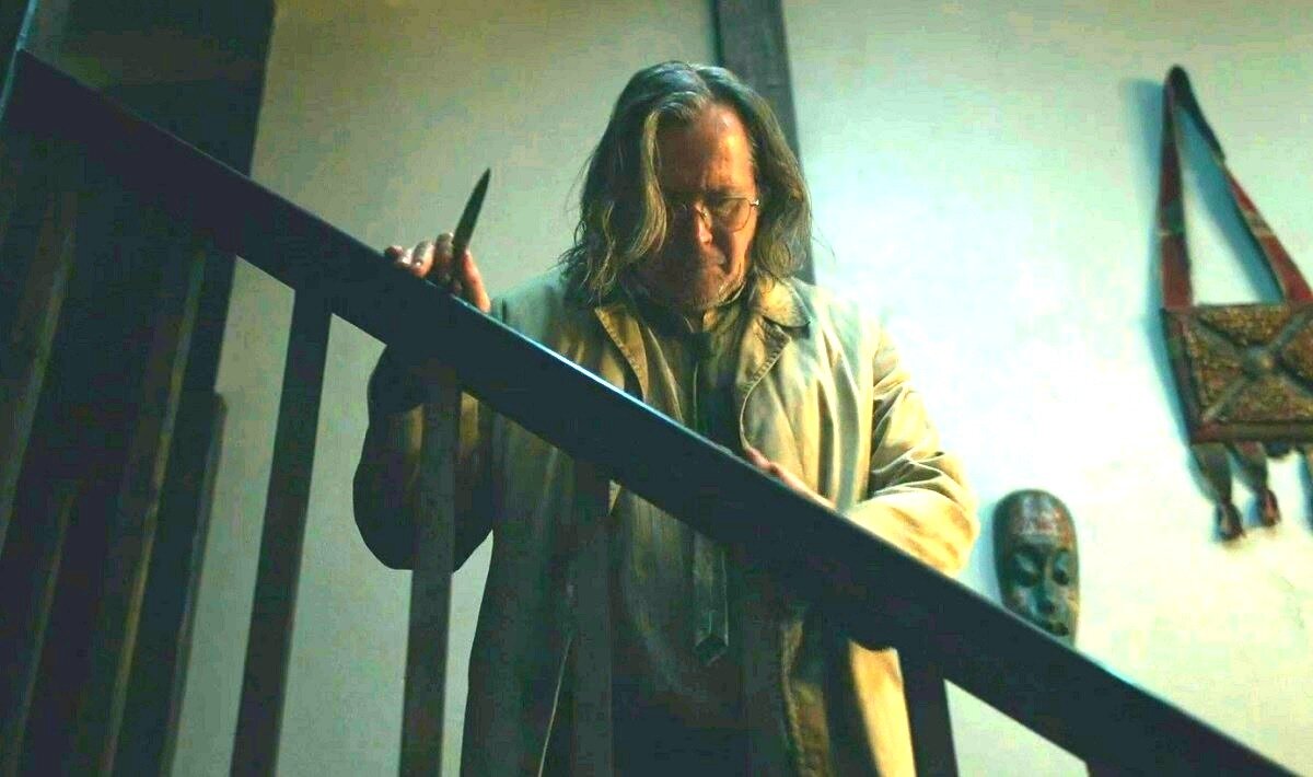 Как говорится, уж точно не колбаску идет нарезать, будьте уверены. 