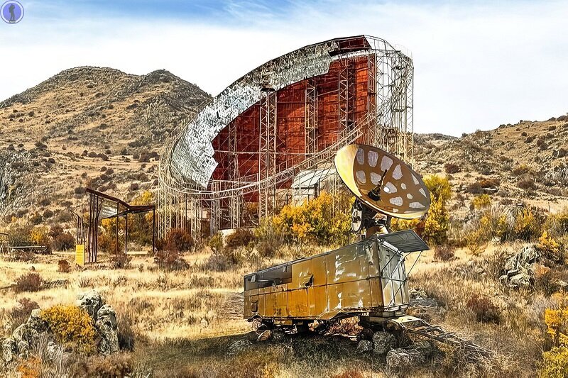 Сегодня мы снова продолжаем наш многосерийный рассказ о заброшенных объектах Арагацского научного центра в горах Армении, где находился первый в мире уникальный гигантский зеркальный радиооптический