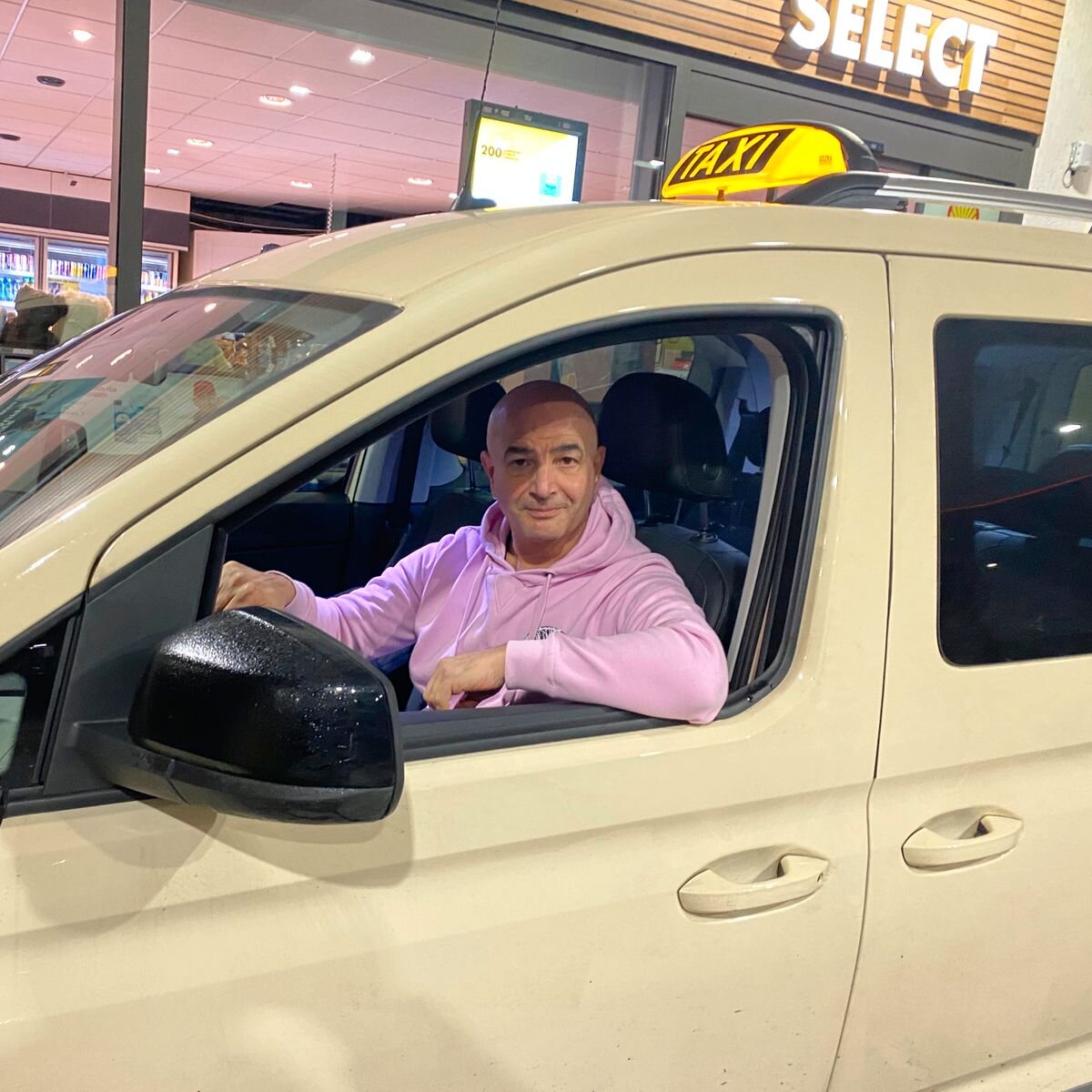 Такси в Германии всегда только такого цвета. Фото: Spiegel