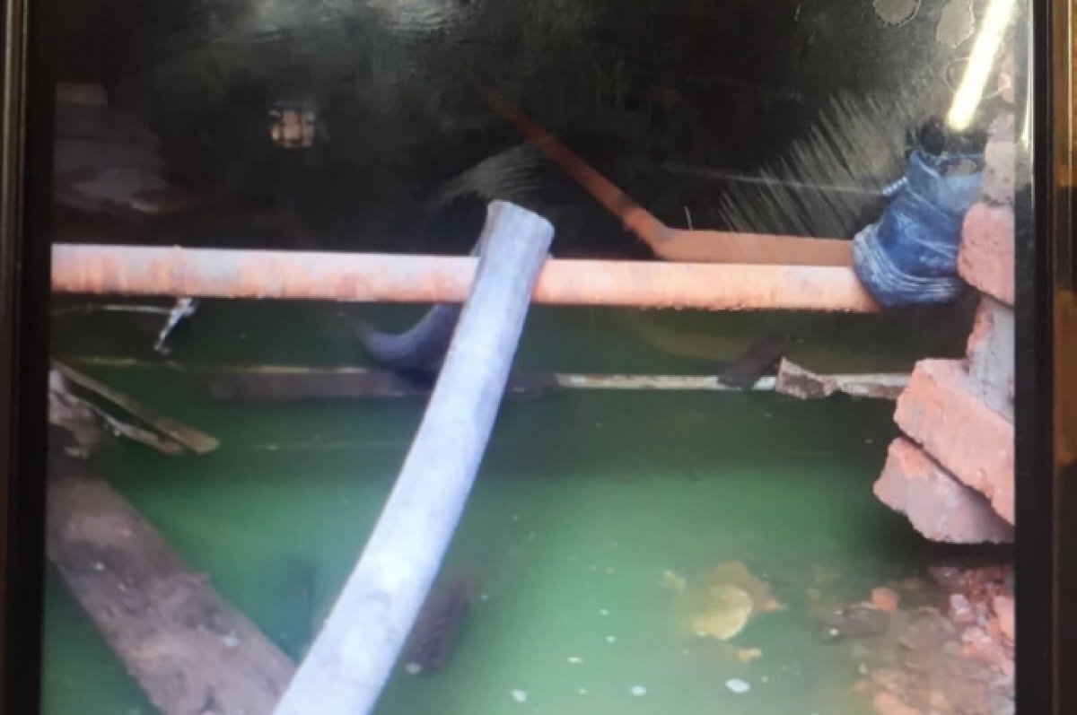    По колено в воде утонул подвал в многоэтажке в волгоградском поселке ГЭС