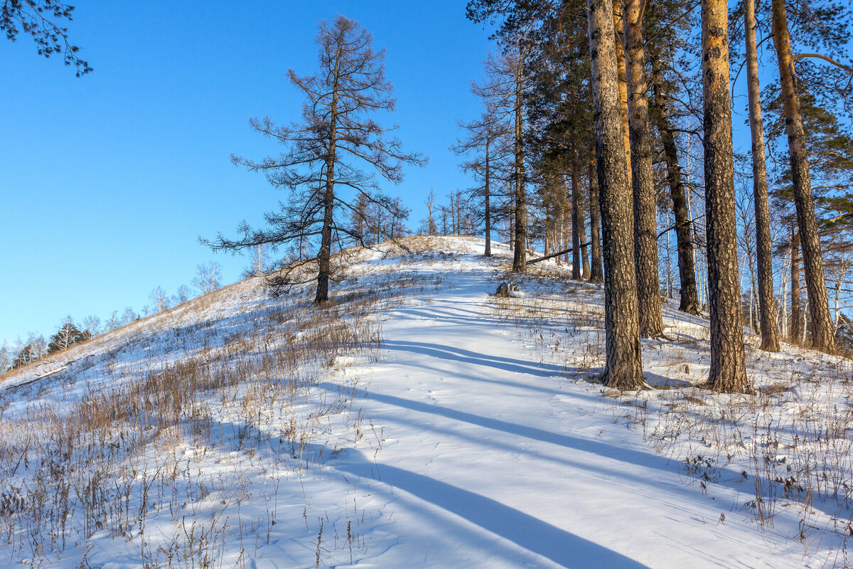 Зимние пейзажи с видом на г. Миасс, озеро Тургояк и Уральские горы ...