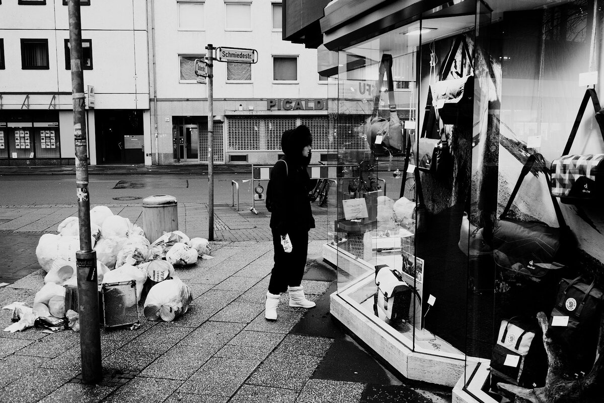 Черно-белая Германия. Уличное фото с Olympus E-M1 и размышления о том, что означает "снимаю для себя"