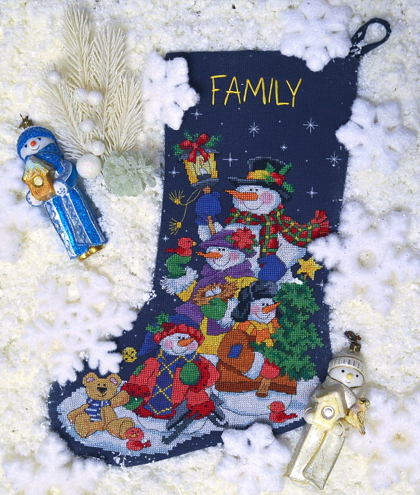 Dimensions 00340 "Snow family fun"