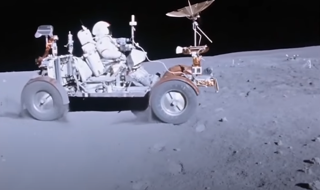 Это Grand Prix. Миссия "Аполлон 16".