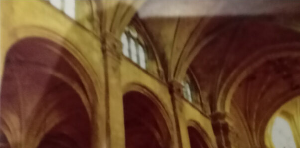 Облик собора — смешение стилей.