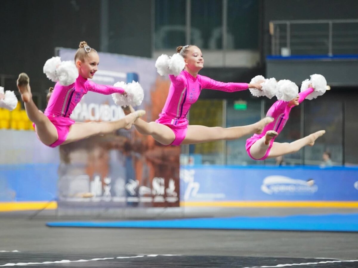Чир делать. Чир спорт. Чир спорт тема для повер поинт