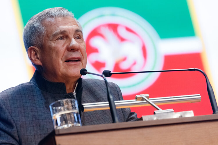 2. Татарстан простился с «президентом»
