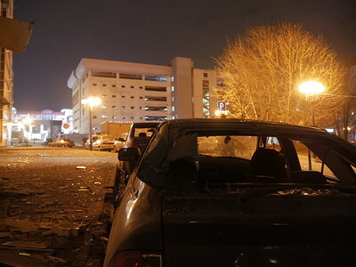 УЖЕ ИЗВЕСТНО, ЧТО ПРОТИВНИК БИЛ ПО ГОРОДУ ДВУМЯ РАКЕТАМИ "ОЛЬХА" В ЗАПРЕЩЁННОМ КАССЕТНОМ СНАРЯЖЕНИИ, А ТАКЖЕ РЕАКТИВНЫМИ СНАРЯДАМИ РСЗО VAMPIRE ЧЕШСКОГО ПРОИЗВОДСТВА. ФОТО: CHUMAKOV SERGEY/NEWS.RU/GLOBALLOOKPRESS