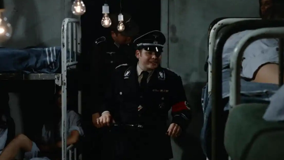 Кадр из фильма «Лагерь любви 7»