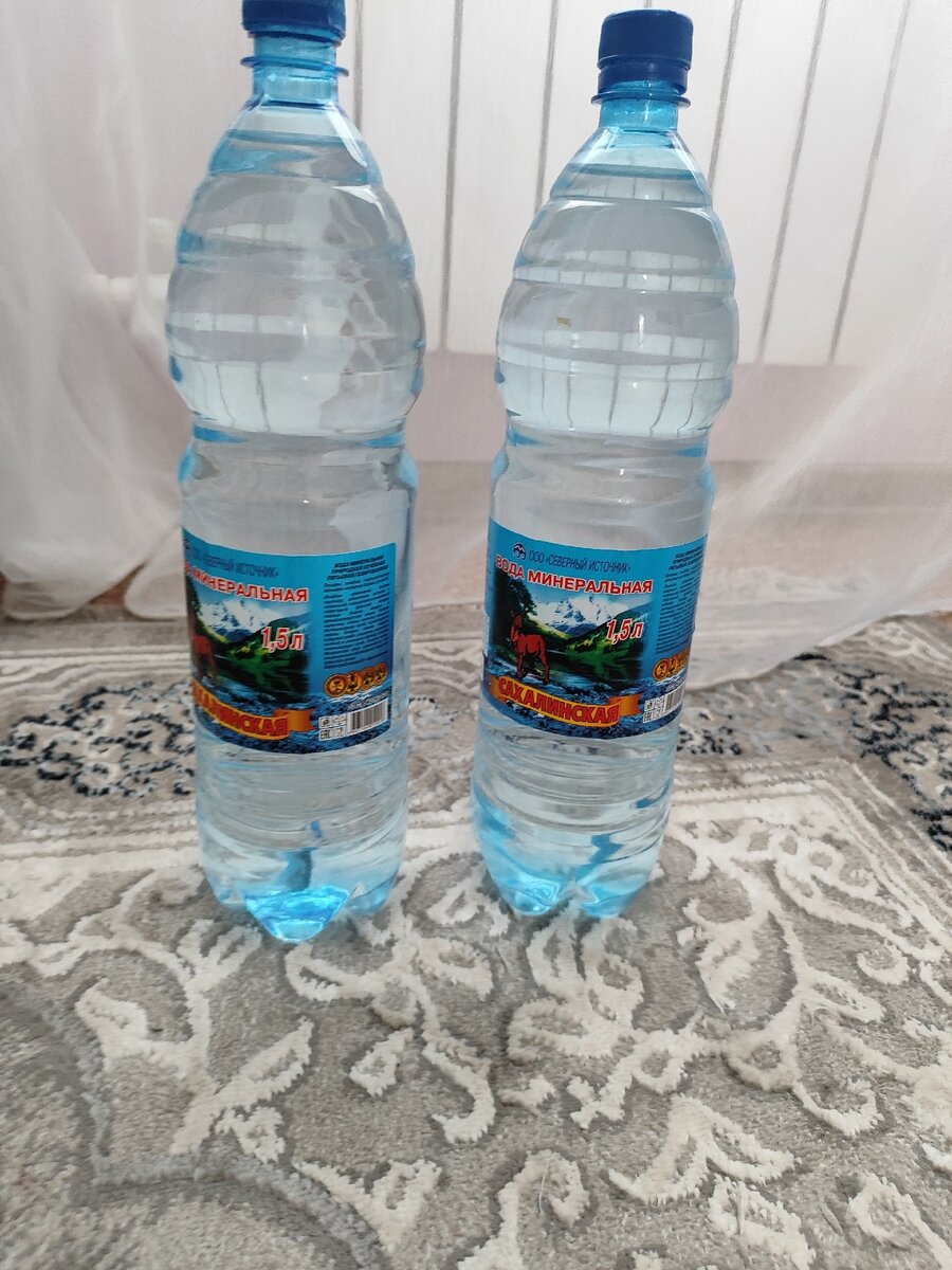 Мои гантели, там уже просто вода.