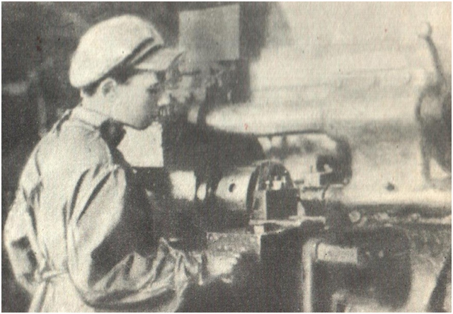 Барнаульский вагоноремонтный завод. Барнаульский вагоноремонтный завод. Барнаульский вагоностроительный завод. Вагонное депо барнаул. Барнаульский вагоноремонтный завод.