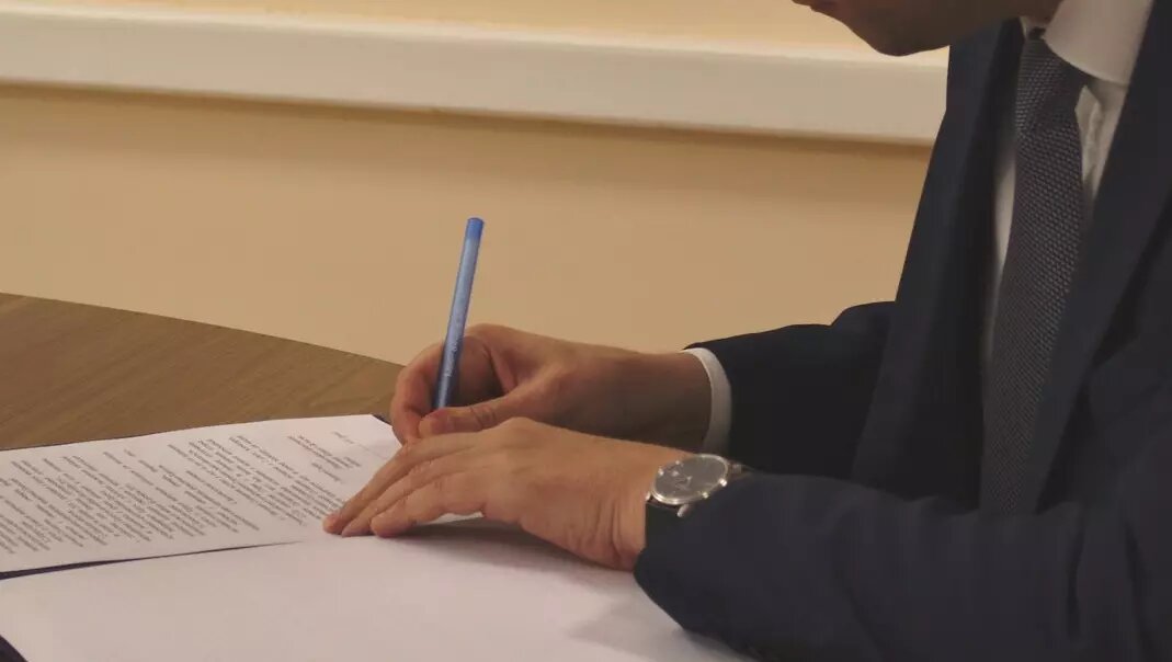     В общей сложности награды от главы государства получили четыре омича.