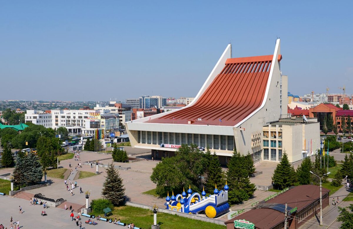 Детские развлекательные центры в омске. Куда сходить в омске. Улица чокана валиханова в городе омск. Куда можно сходить в омске. Куда сходить в омске сегодня.