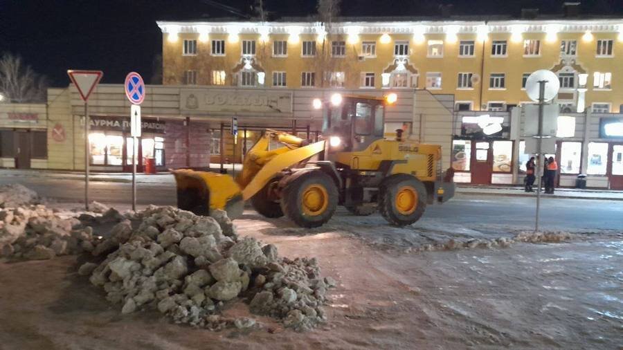 Баня на шверника в самаре во дворах. С покойныи о цом улицы чистили. Снежные завалы на дорогах. Чистит улицы москвы белый. Почему не чистят улицы.