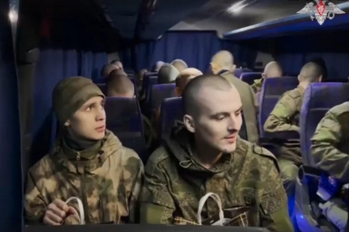    Из украинского плена домой вернулись пятеро жителей Свердловской области