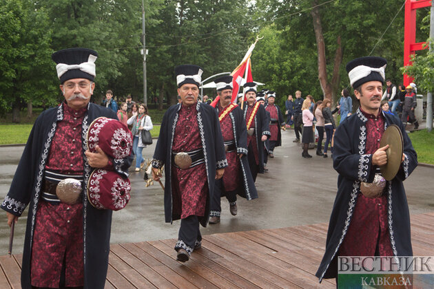 Впервые опубликовано на сайте "Вестник Кавказа" Музыка всегда была неотъемлемой частью тюркской культуры, отображающей своеобразие развития региона на протяжении веков.