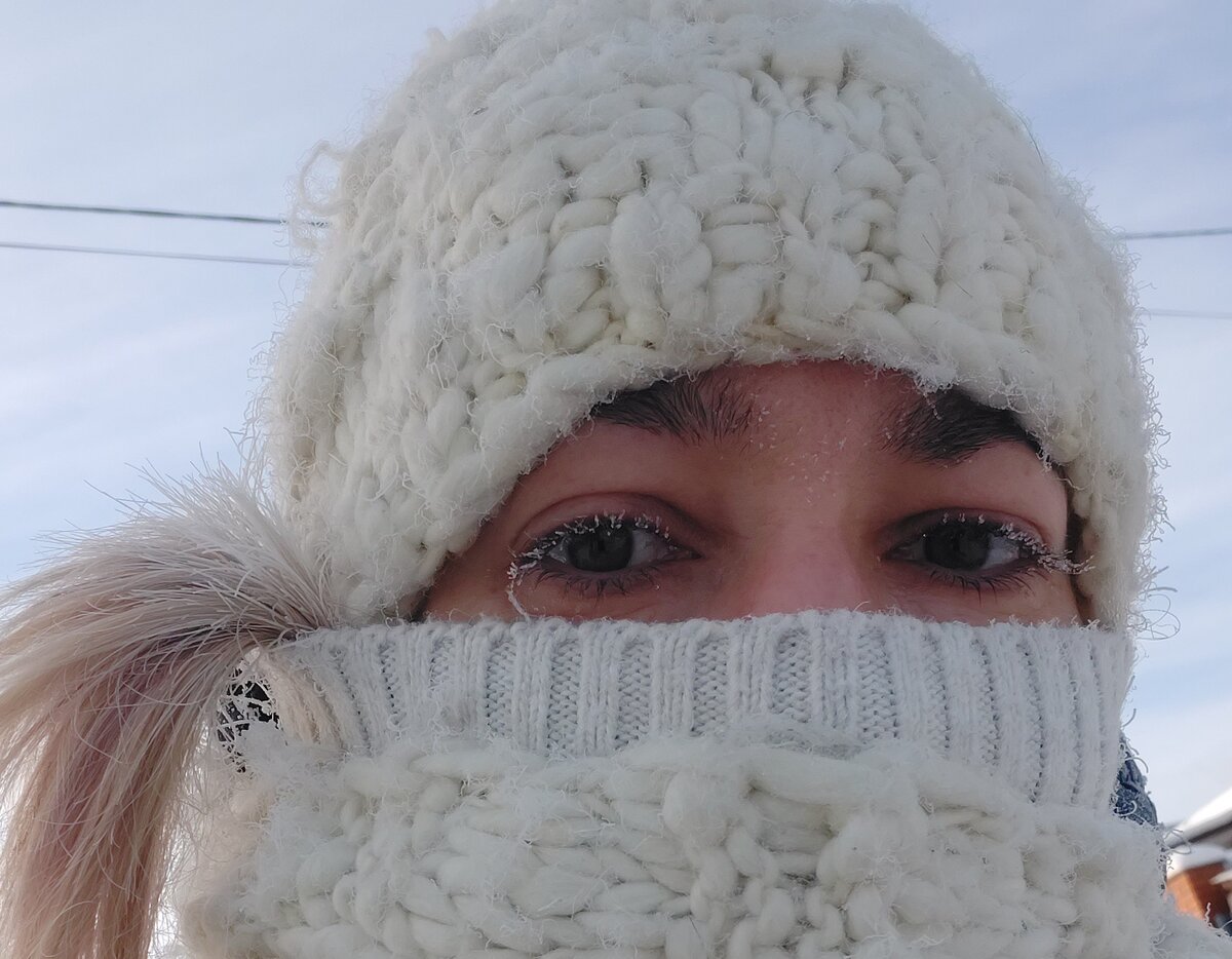 С вами такая же фигня происходит на морозе?