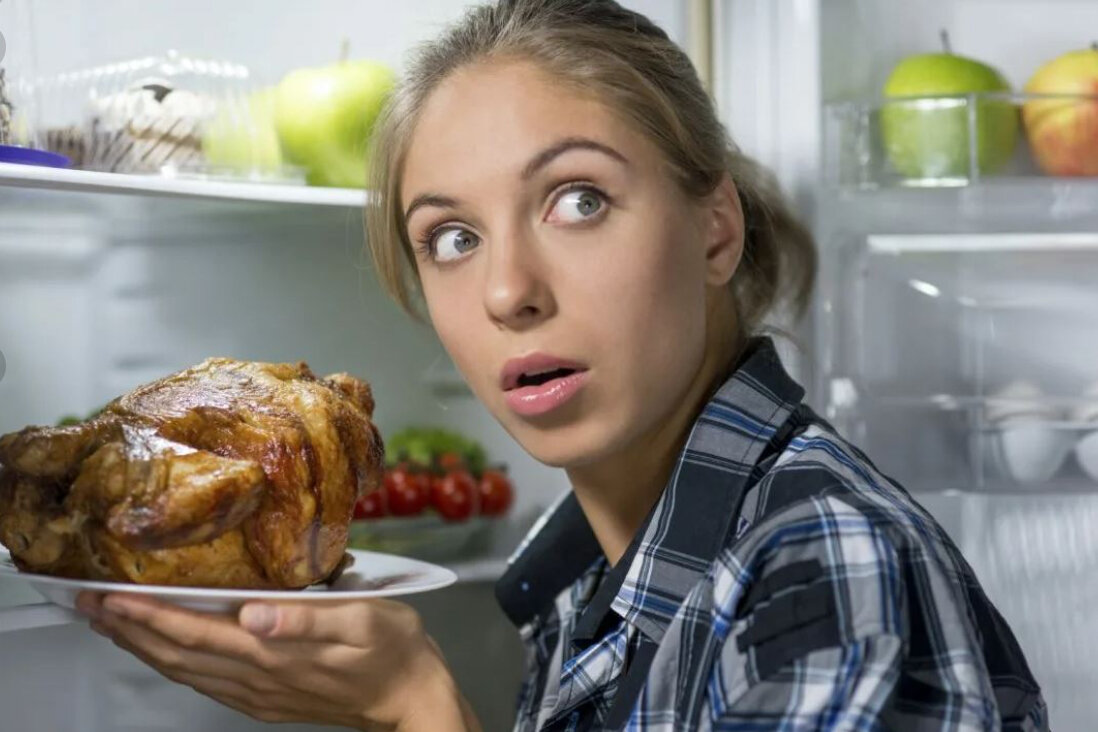 Источник фото: https://nvkz-tub.ru/prezentacii/kak-prigotovit-myaso-dlya-teh-kto-hudeet.html