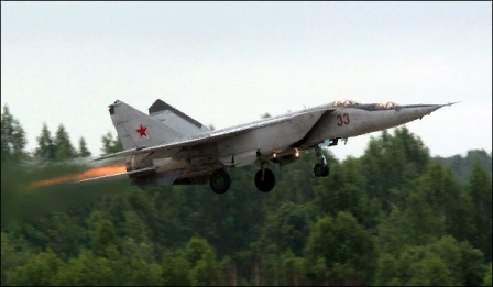 На фото: МиГ-25.